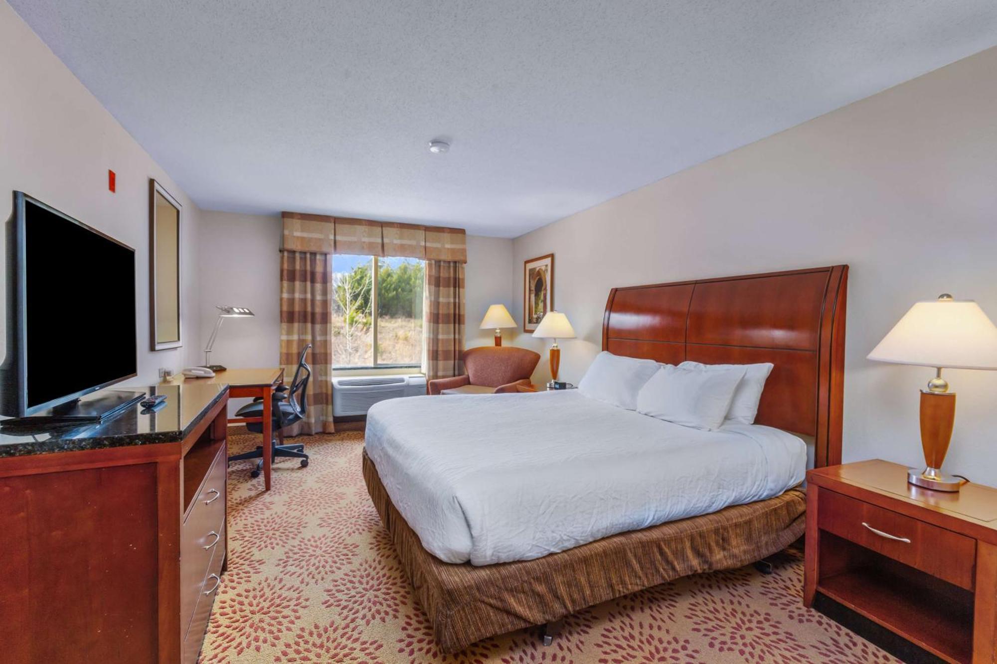Hilton Garden Inn Starkville Dış mekan fotoğraf