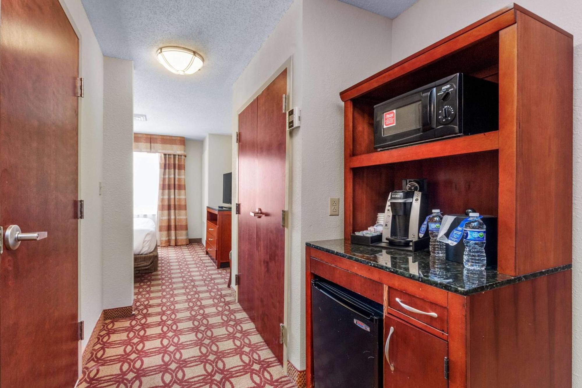 Hilton Garden Inn Starkville Dış mekan fotoğraf