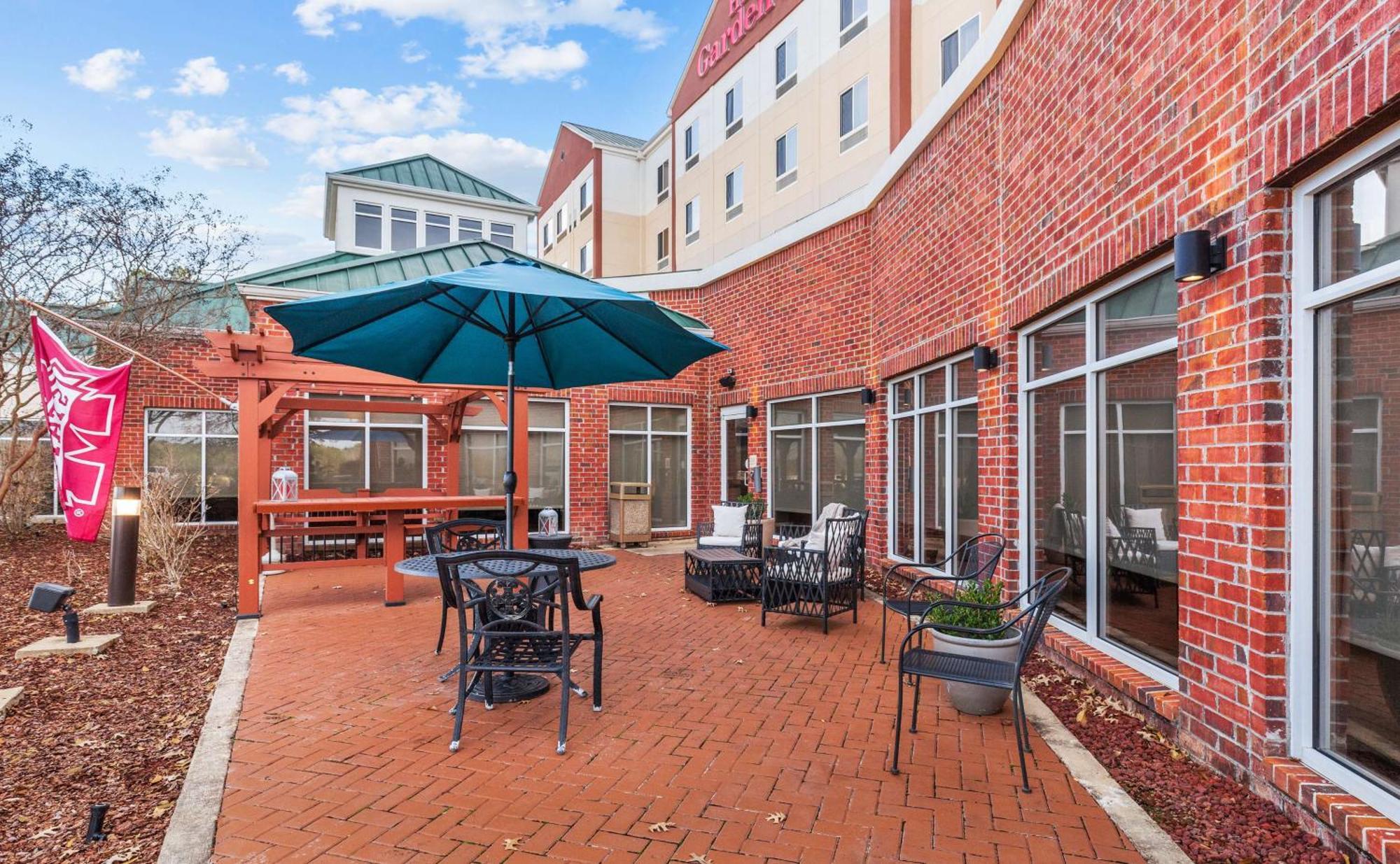 Hilton Garden Inn Starkville Dış mekan fotoğraf